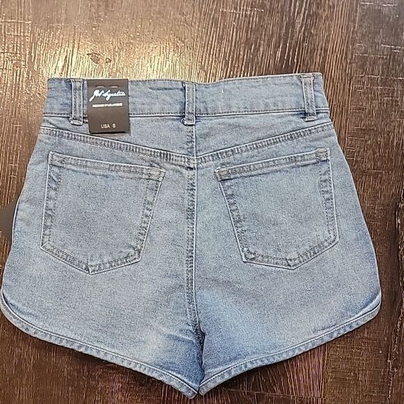 JW Signature Denim Dolphin Hem Shorts - Picture 13 of 15